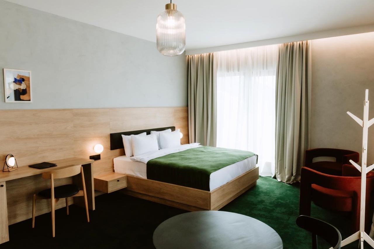 Hotel Septembar Подгорица Экстерьер фото